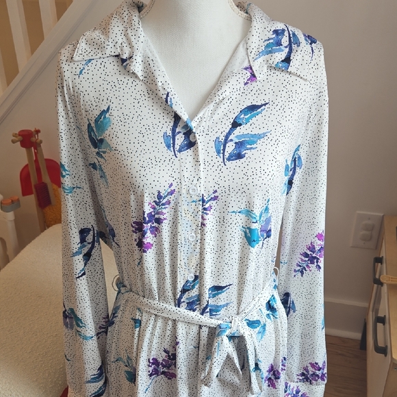 Lularoe 2XL White Floral‎ Button-Up Dress Polyester Spandex Belt Pockets - Picture 1 of 7